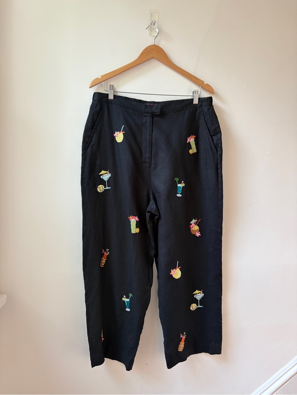 Linen Embroidered Cocktail Cropped Pants - Picture 4 of 12